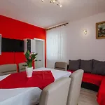 Semesterbostad House Josipa Trogir